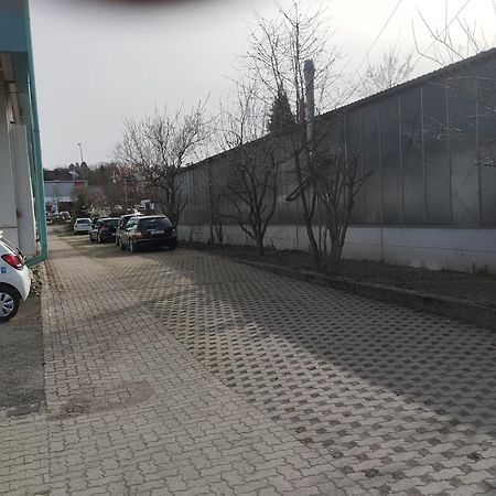 Enjoyhotel Garni Korntal Stuttgart B&B Zewnętrze zdjęcie