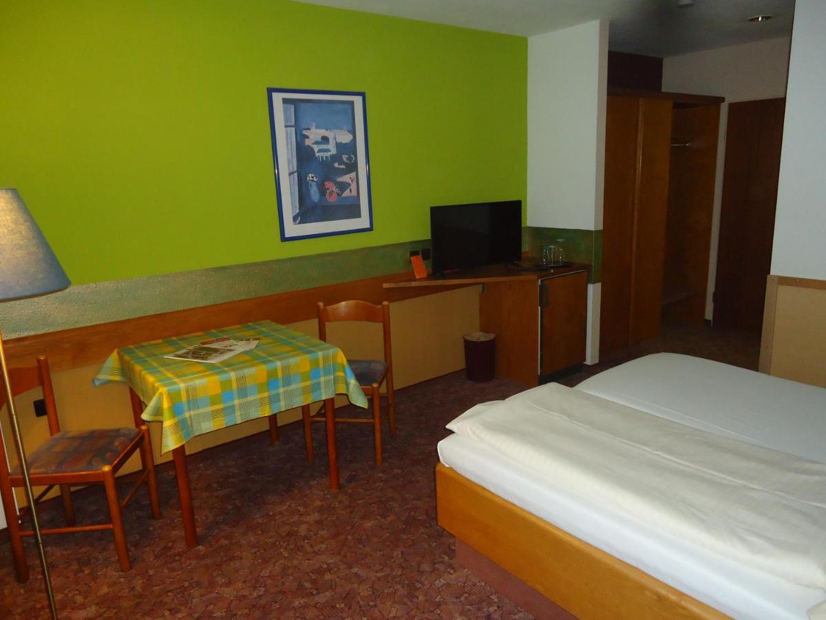 Enjoyhotel Garni Korntal Stuttgart B&B Zewnętrze zdjęcie