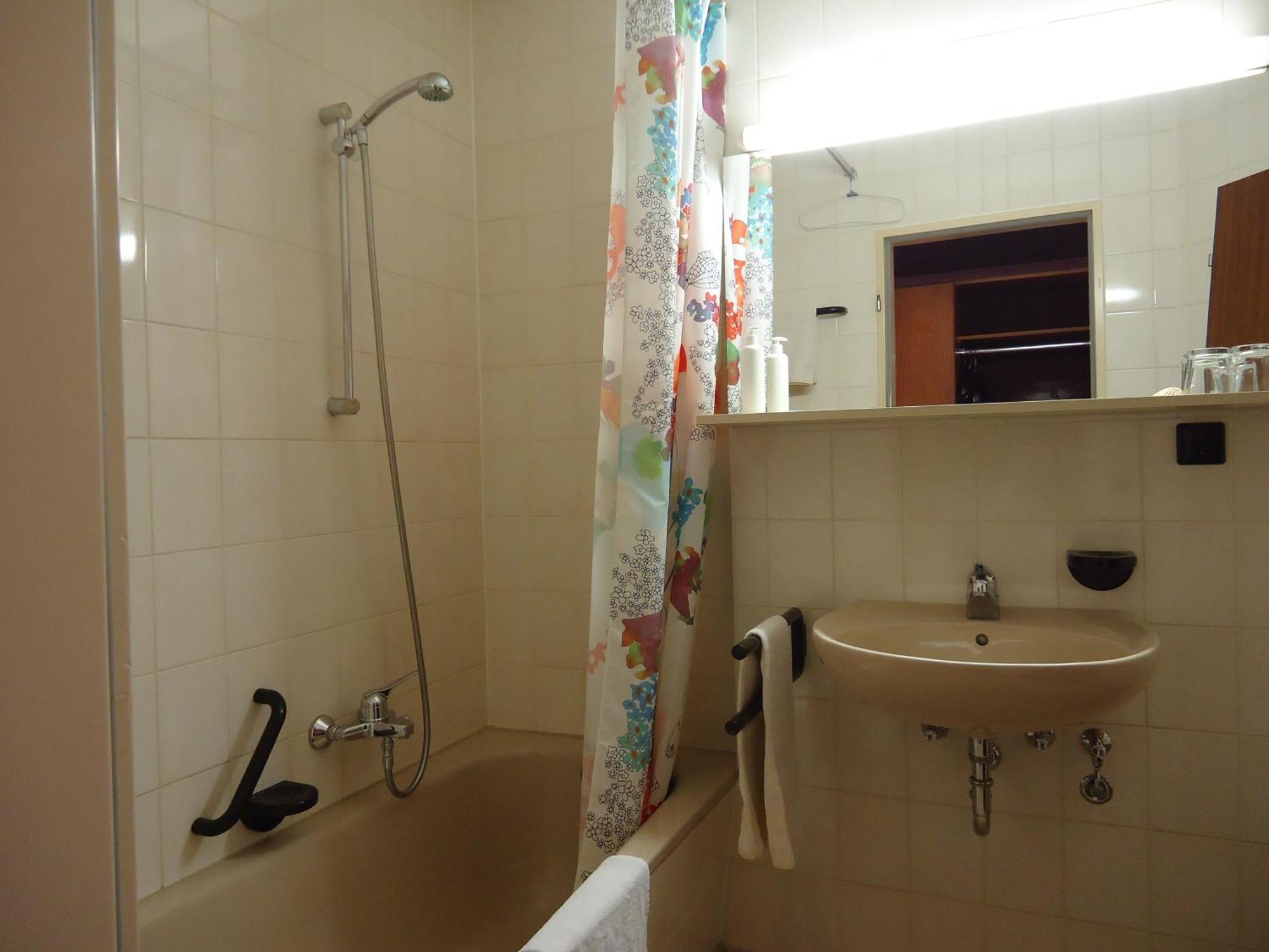 Enjoyhotel Garni Korntal Stuttgart B&B Zewnętrze zdjęcie